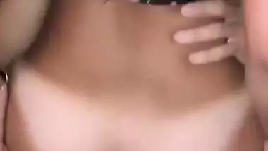 මට ඉන්න බෑ සුදූ... කොල්ල මගේ පුක පැලුවා.. මෙහෙම ගහනව මීට කලින් දැකල තියෙද - Sri Lanka Couple Office - Honey Moon