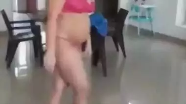 Desi MILF before sex poses in XXX lingerie that looks great on her body