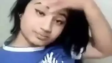 Desi Cute Chubby Girl Selfplay