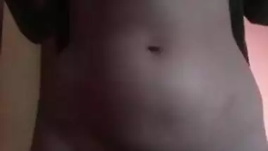 Pk sexy wife show her hot ass