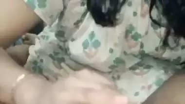 Lover records his sexy GF’s blowjob MMS sucking his dick