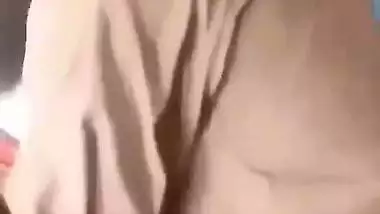 Pathan fucks his neighbor’s wife in Pakistani sex MMS