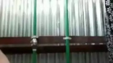 Sexy Bangladeshi Girl Bathing
