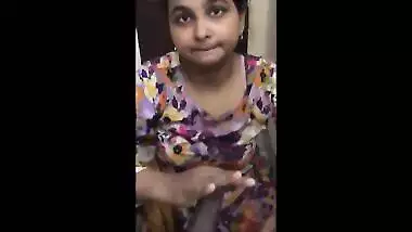 sexy desi girl sucking piecered cock