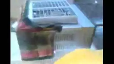 Desi aunty exposing sexy body to devar at home