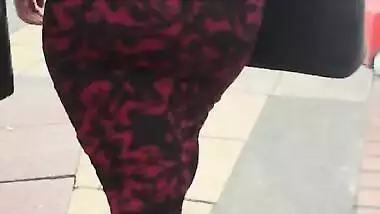 BIG BOOTY ARAB PAKISTANI HIJABI aka HOEJABI