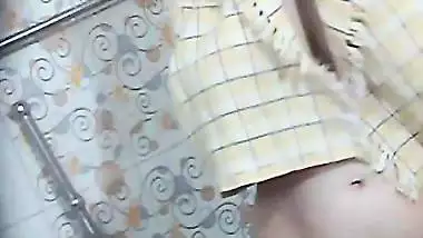 Hairy pussy MILF naked bath recorded by relative