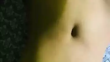 Lover records his GF’s blowjob MMS and fingers her pussy