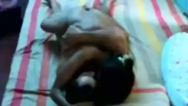 Young married Indian couple homemade sex,...