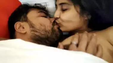 Gujrati hot indians at Doodhwali.net
