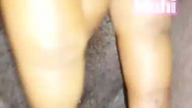 Tamil Aunty (mahi) Showing Pussy And Fingering With Petticoat